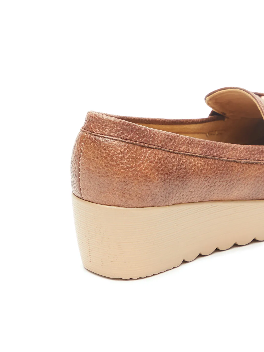 GOSSIP WOMENS BROWN MOCCASINS