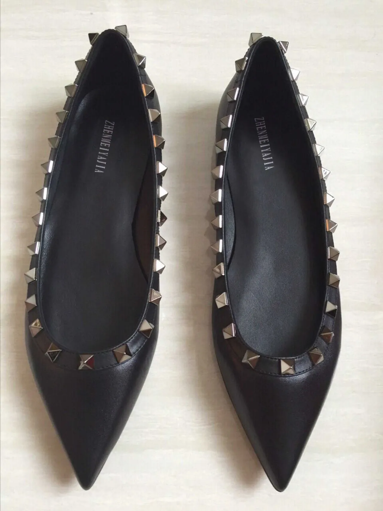 kamames 2022 Pointed Toe Women Flat Shoes Spring Autumn Rivets Classic Ladie Flats Black All Match Soft Boat Shoes Loafers