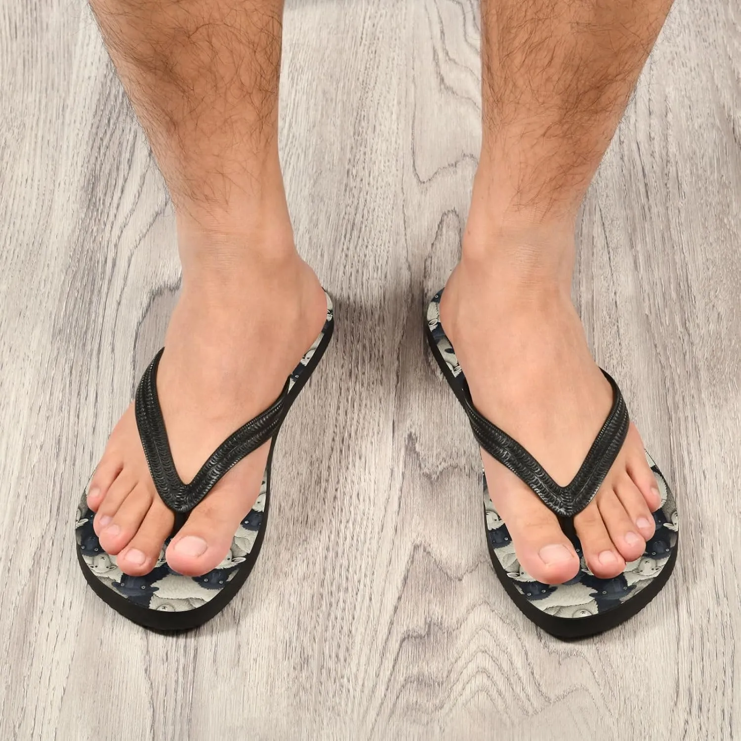 MNSRUU Flip Flops for Women Men Strawberry Flip Flops Womens Slides Men Sandals Shower Slippers Summer Non-Slip Flipflops for Swim Beach Bathroom, XS