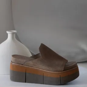NAKED FEET - FLOW in OTTER Wedge Sandals