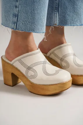 PRESLEY-28 Retro Chic Wooden Platform Clogs